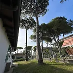 Casa Bianca Village *