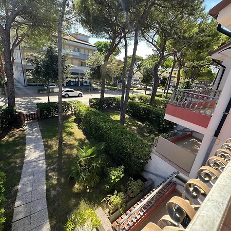 Casa Bianca Village * Линьяно-Саббьядоро