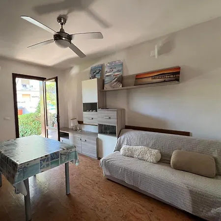 Casa Bianca Village Апартаменты *